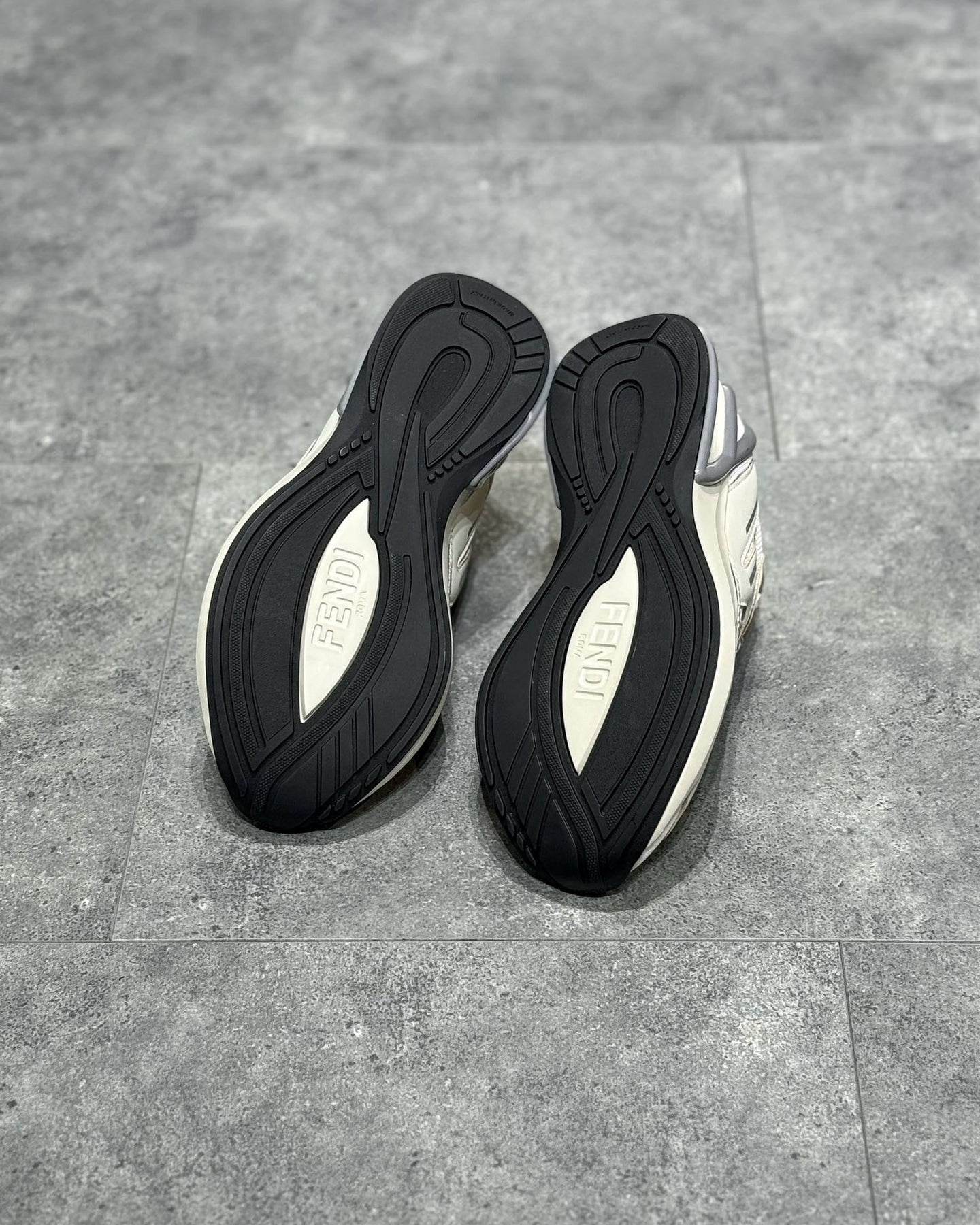 FEN Sneakers