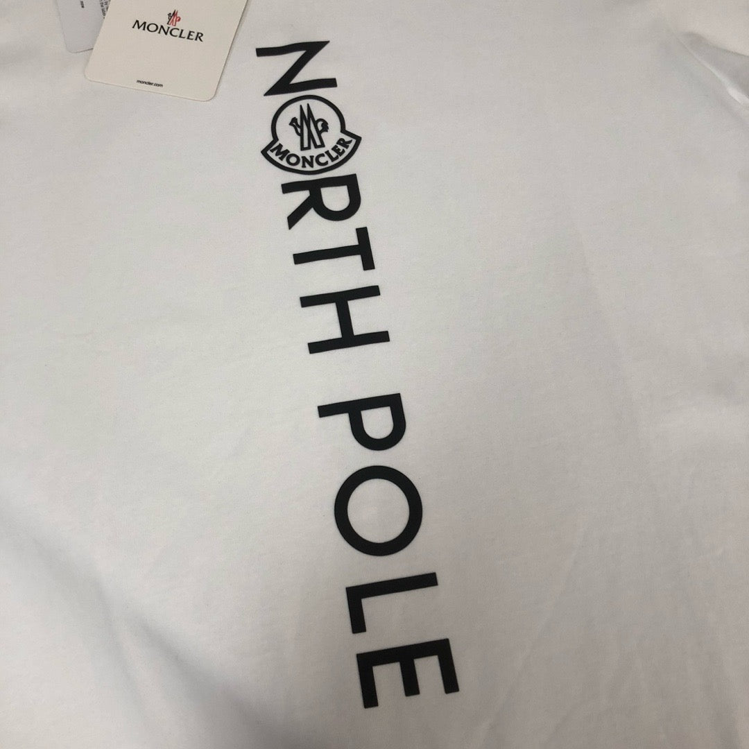 Moncler T-shirt