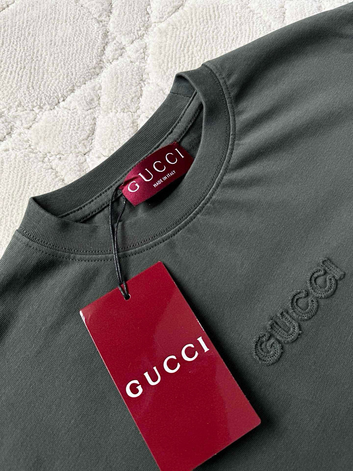 GU T-shirt
