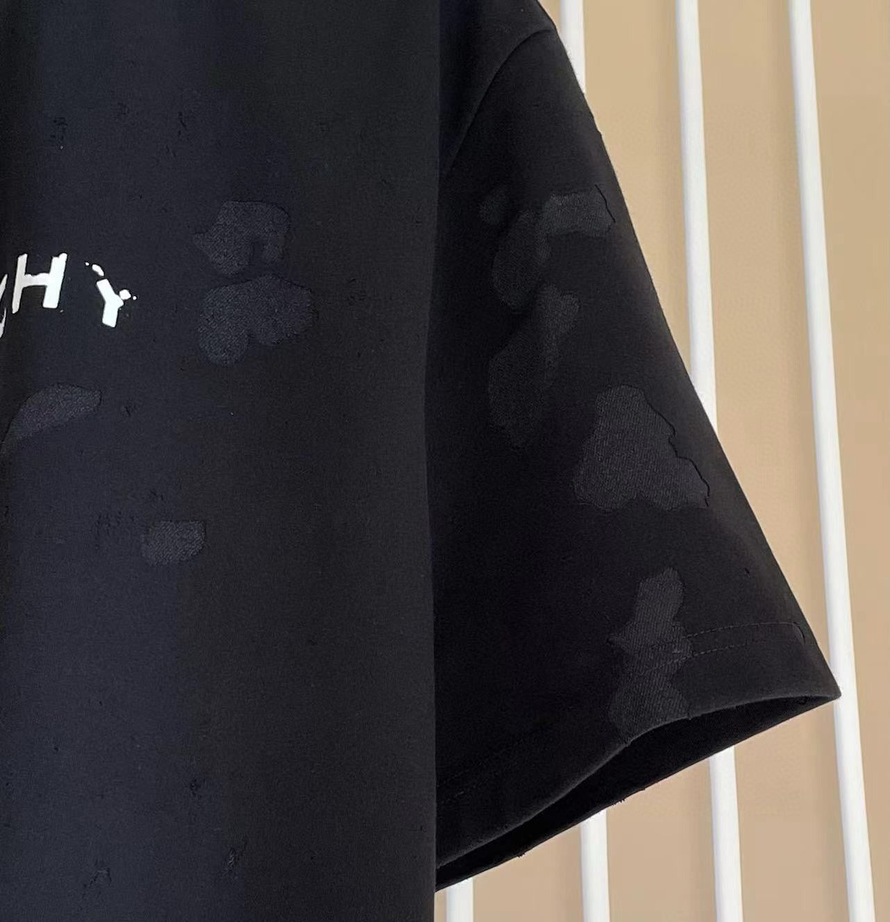 GVC T-Shirt