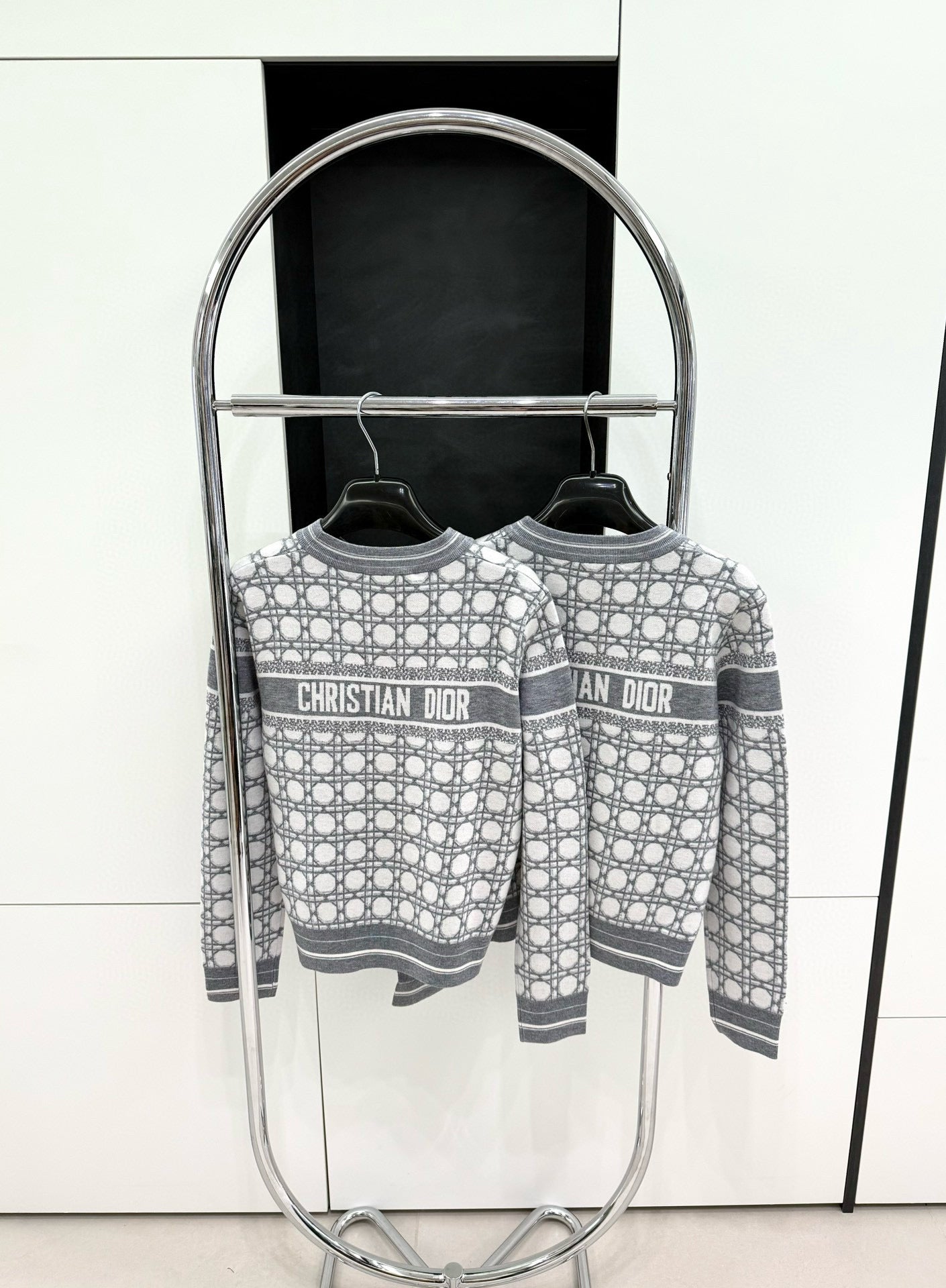 CD Sweater