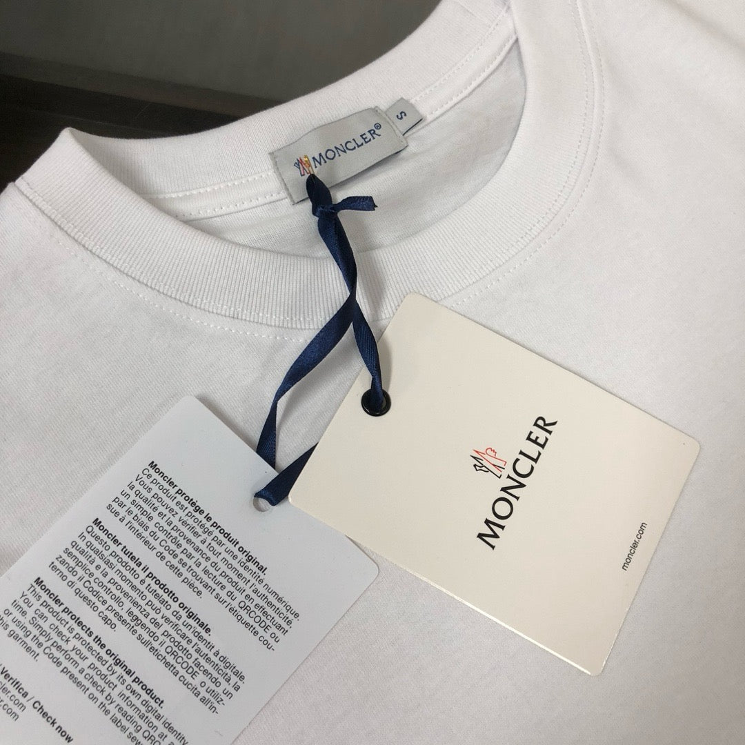 Moncler T-shirt