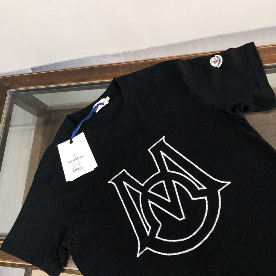 Moncler T-shirt