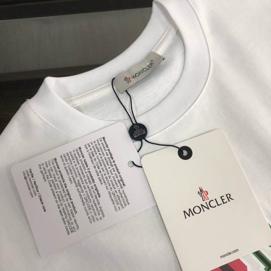 Moncler T-shirt