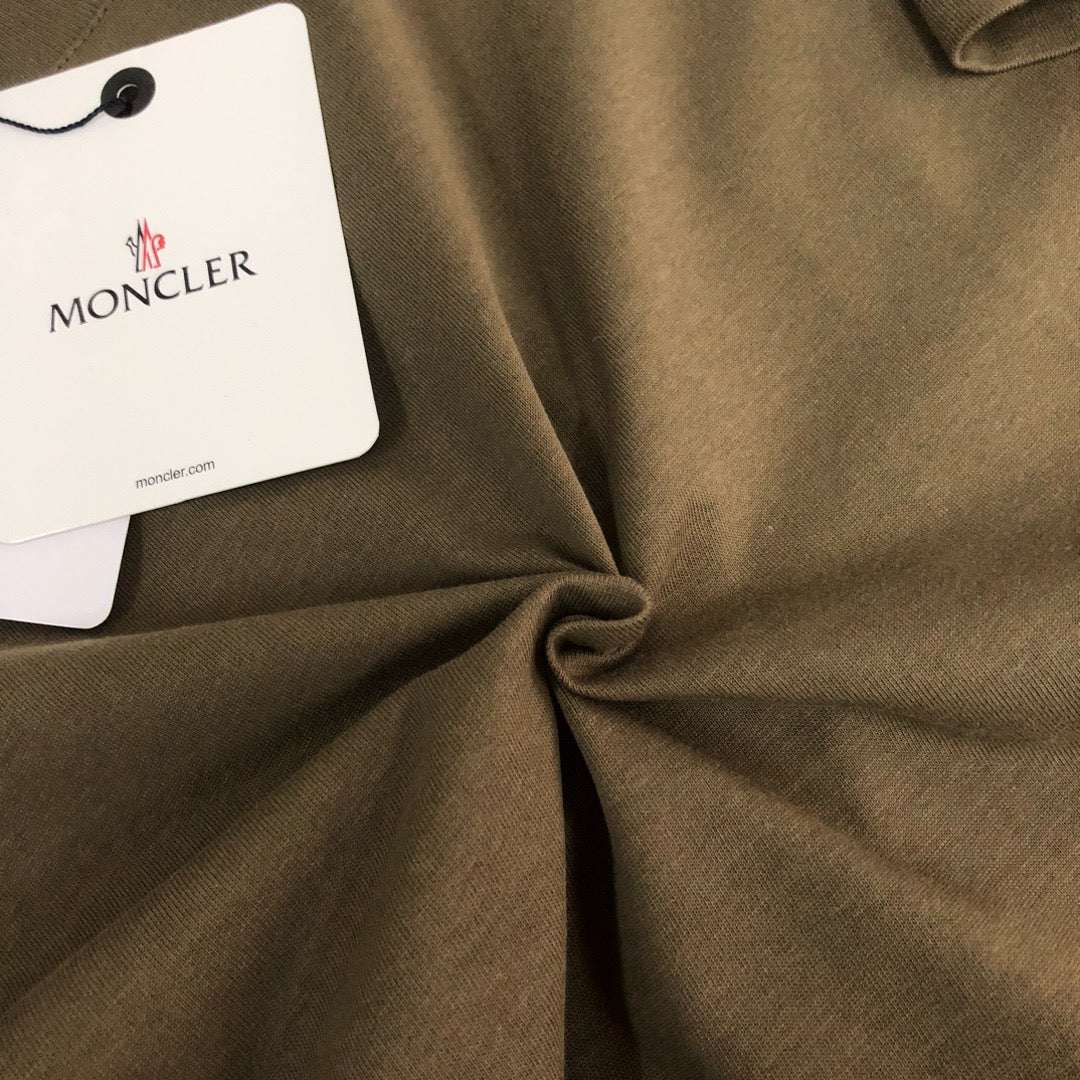 Moncler T-shirt