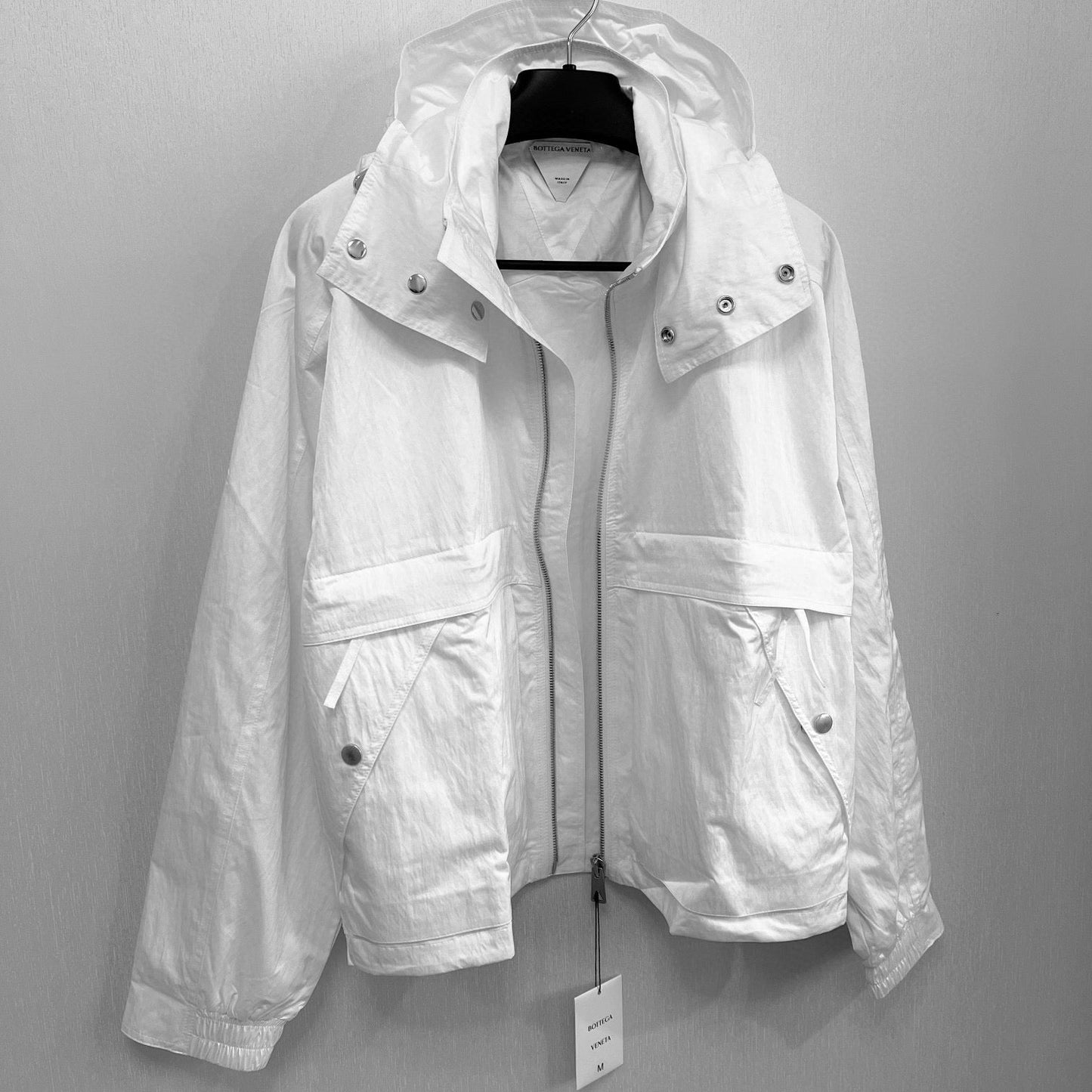 BV Windbreaker