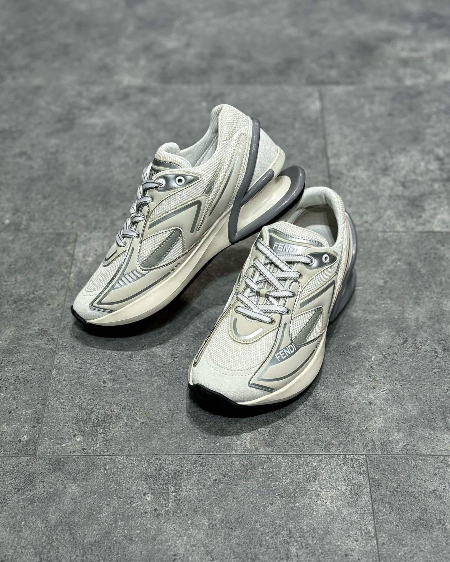 FEN Sneakers