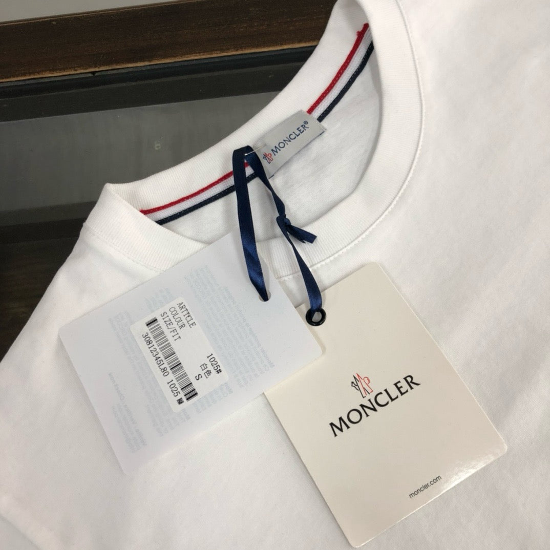 Moncler T-shirt