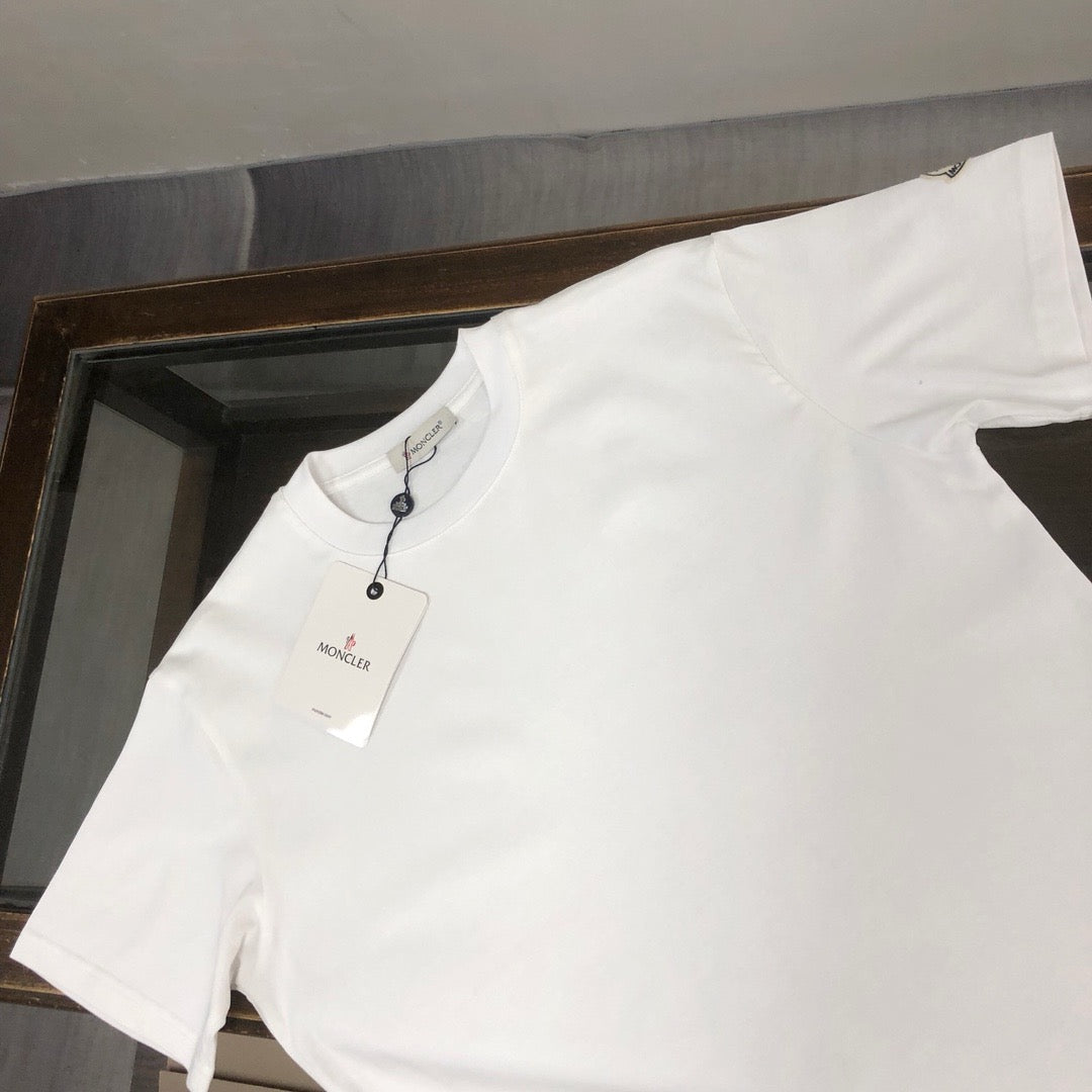 Moncler T-shirt