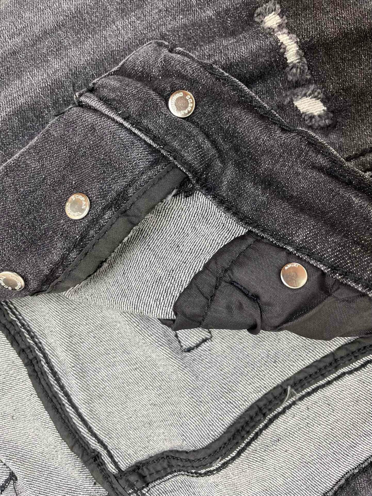 Amiri Jeans