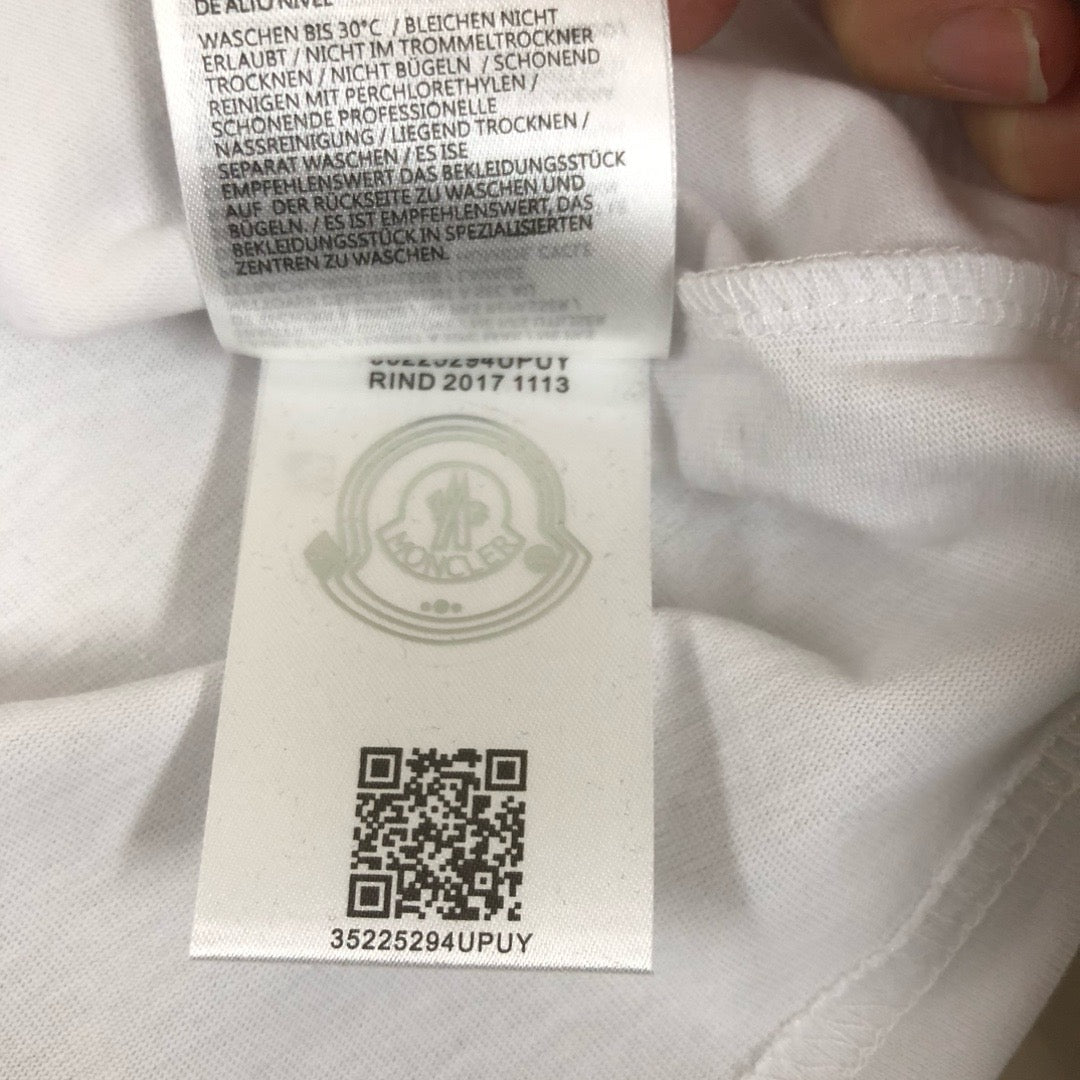 Moncler T-shirt