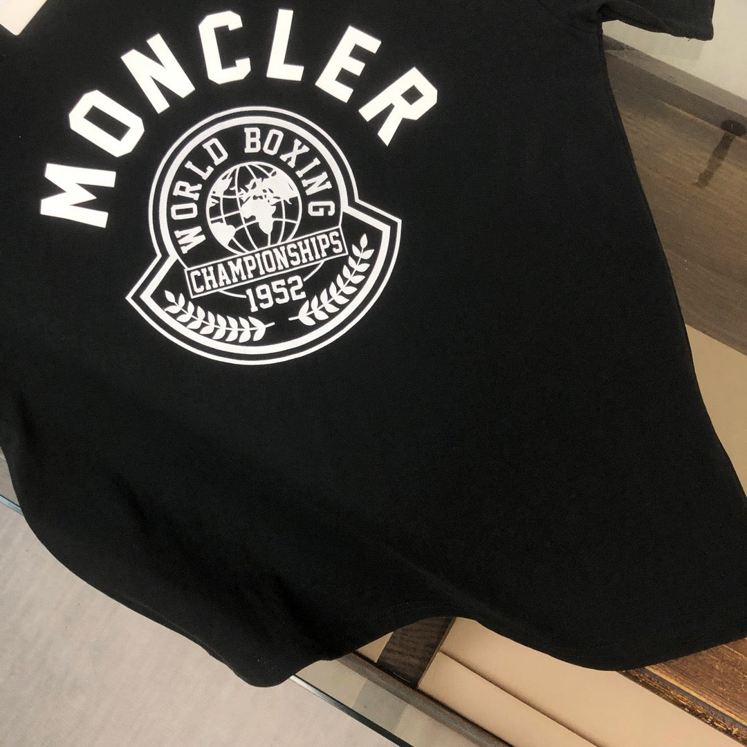 Moncler T-shirt