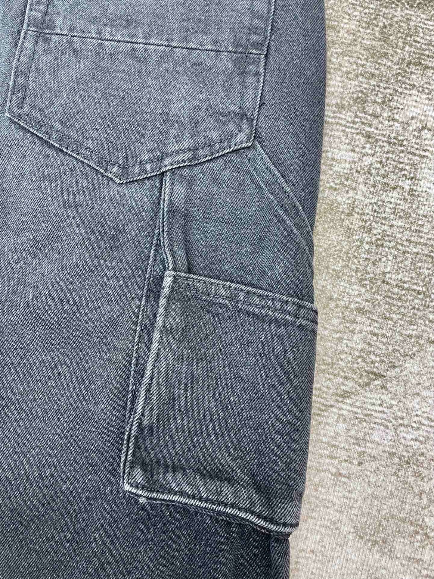 Amiri Jeans