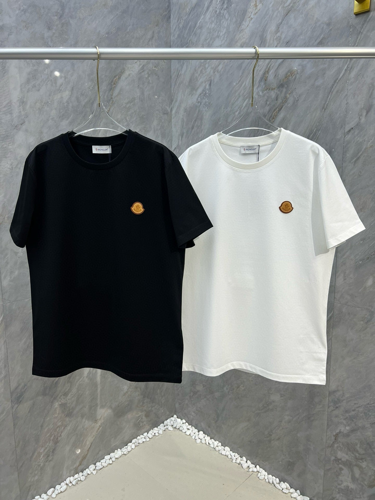 Moncler T-shirt