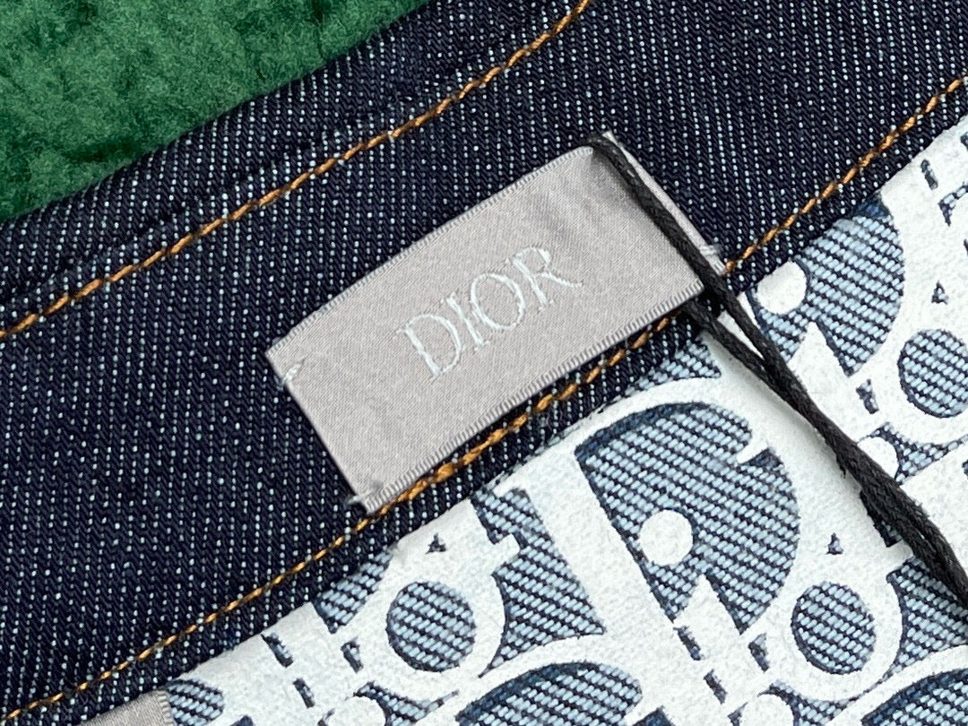 CD Jacket