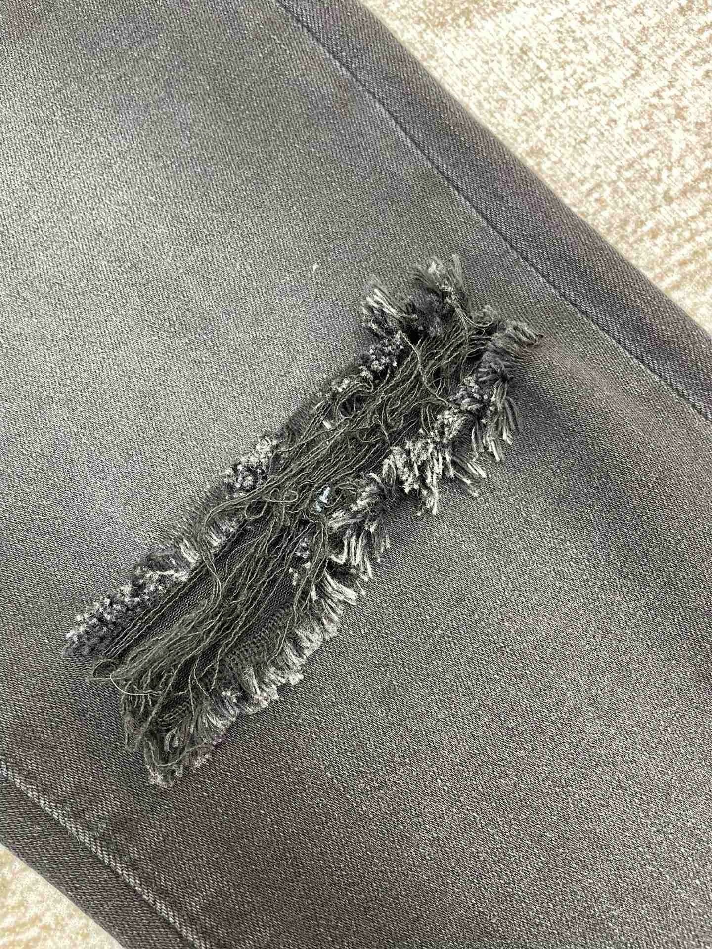 Amiri Jeans