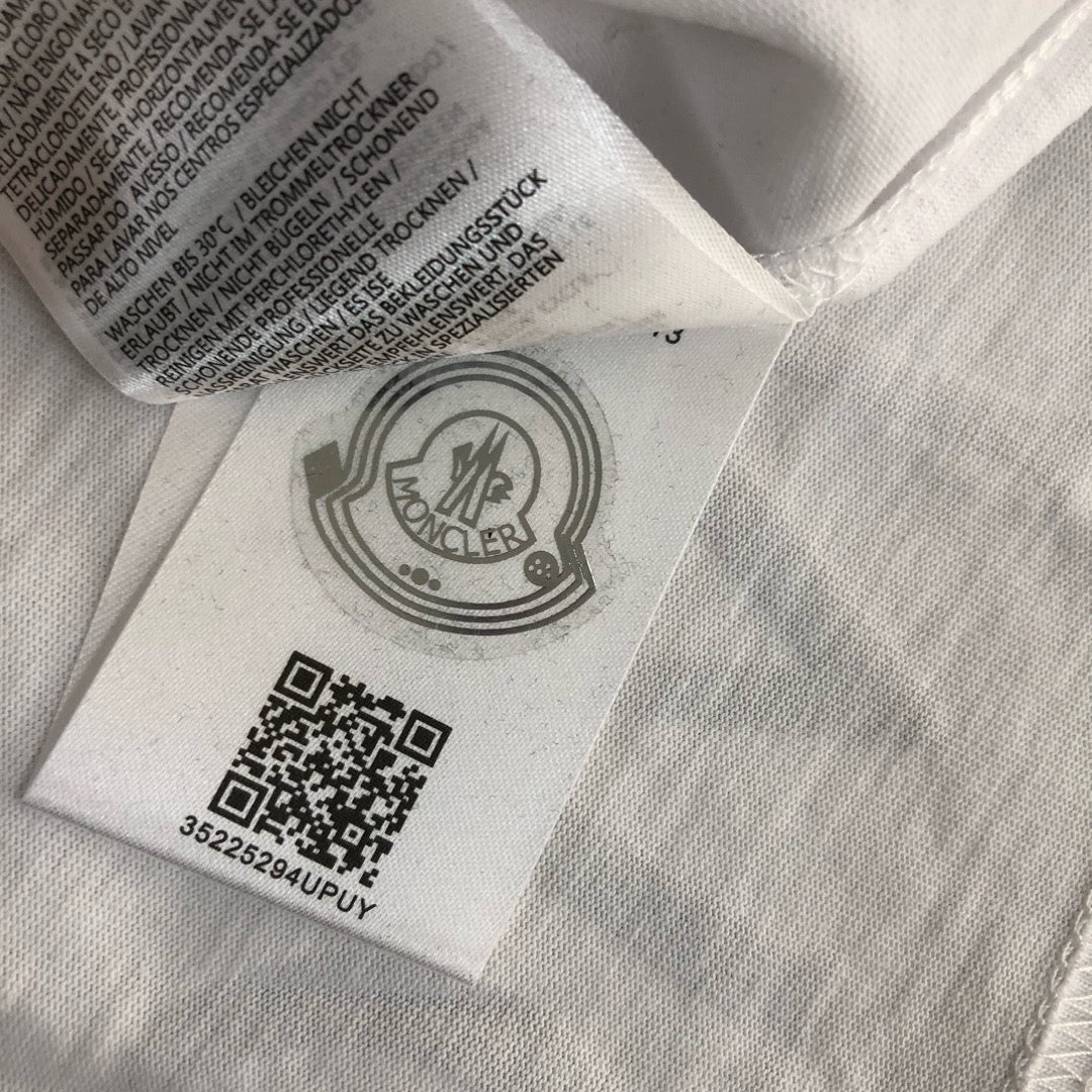 Moncler T-shirt