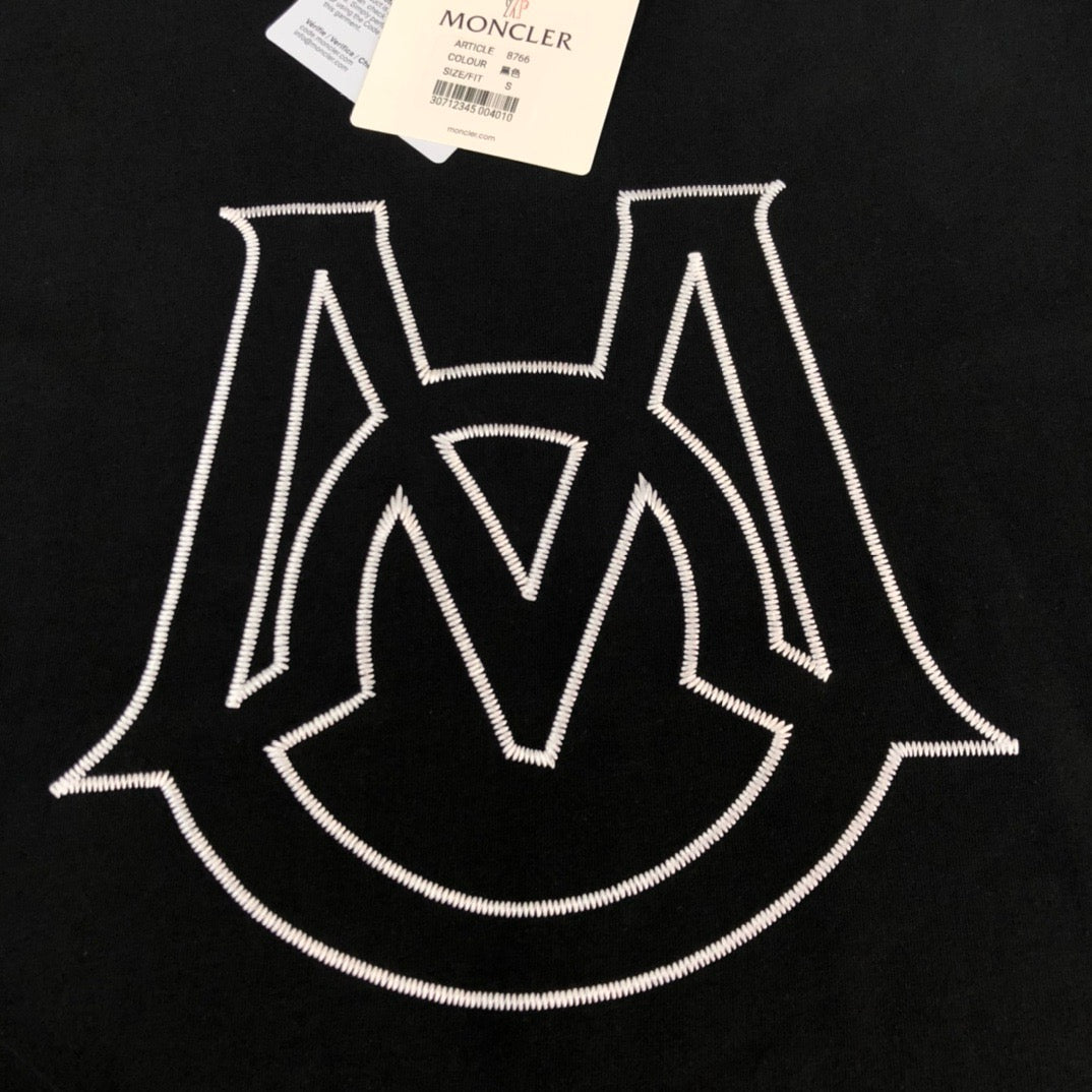 Moncler T-shirt