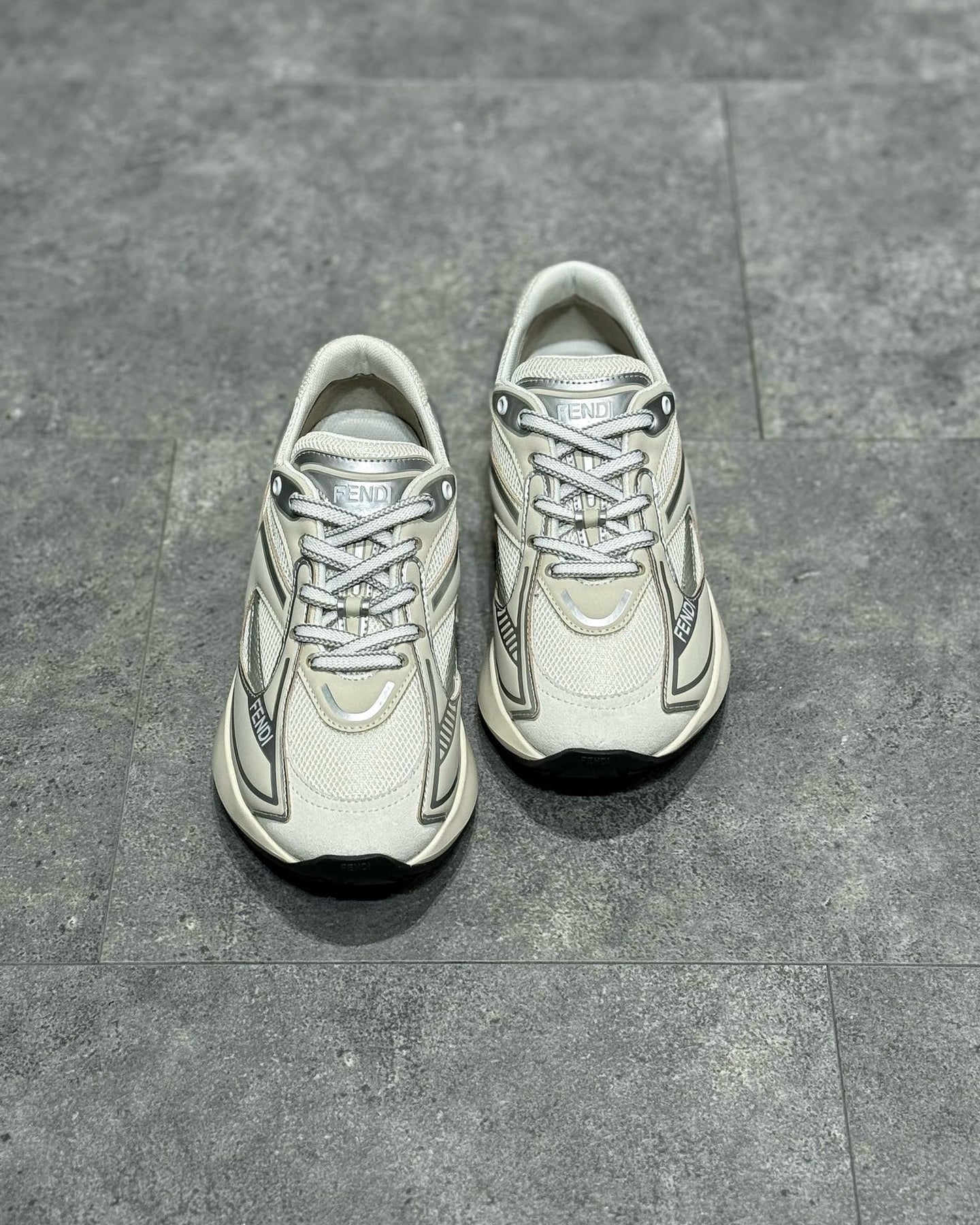 FEN Sneakers