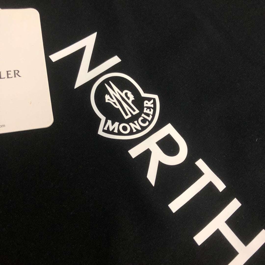 Moncler T-shirt