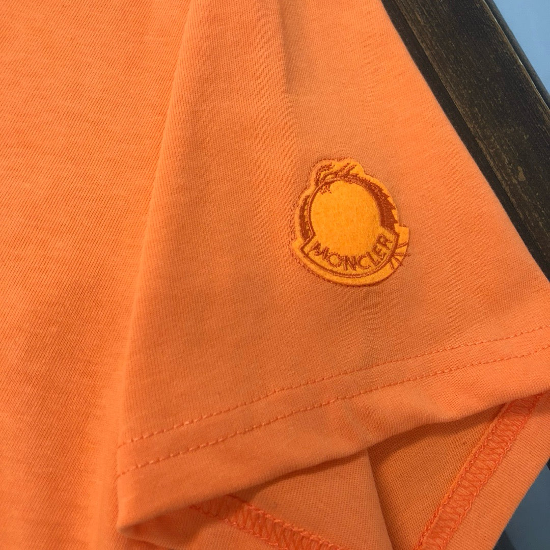 Moncler T-shirt
