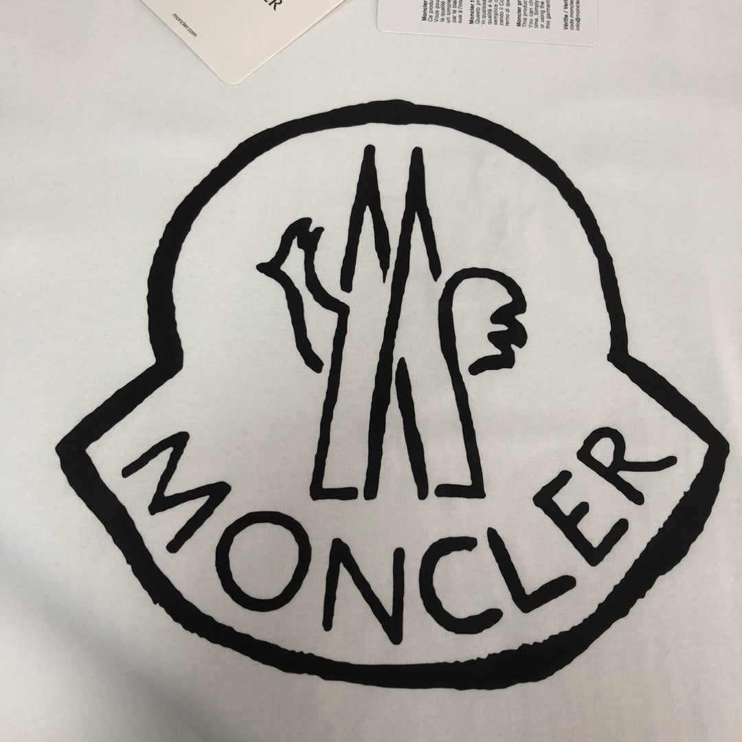 Moncler T-shirt