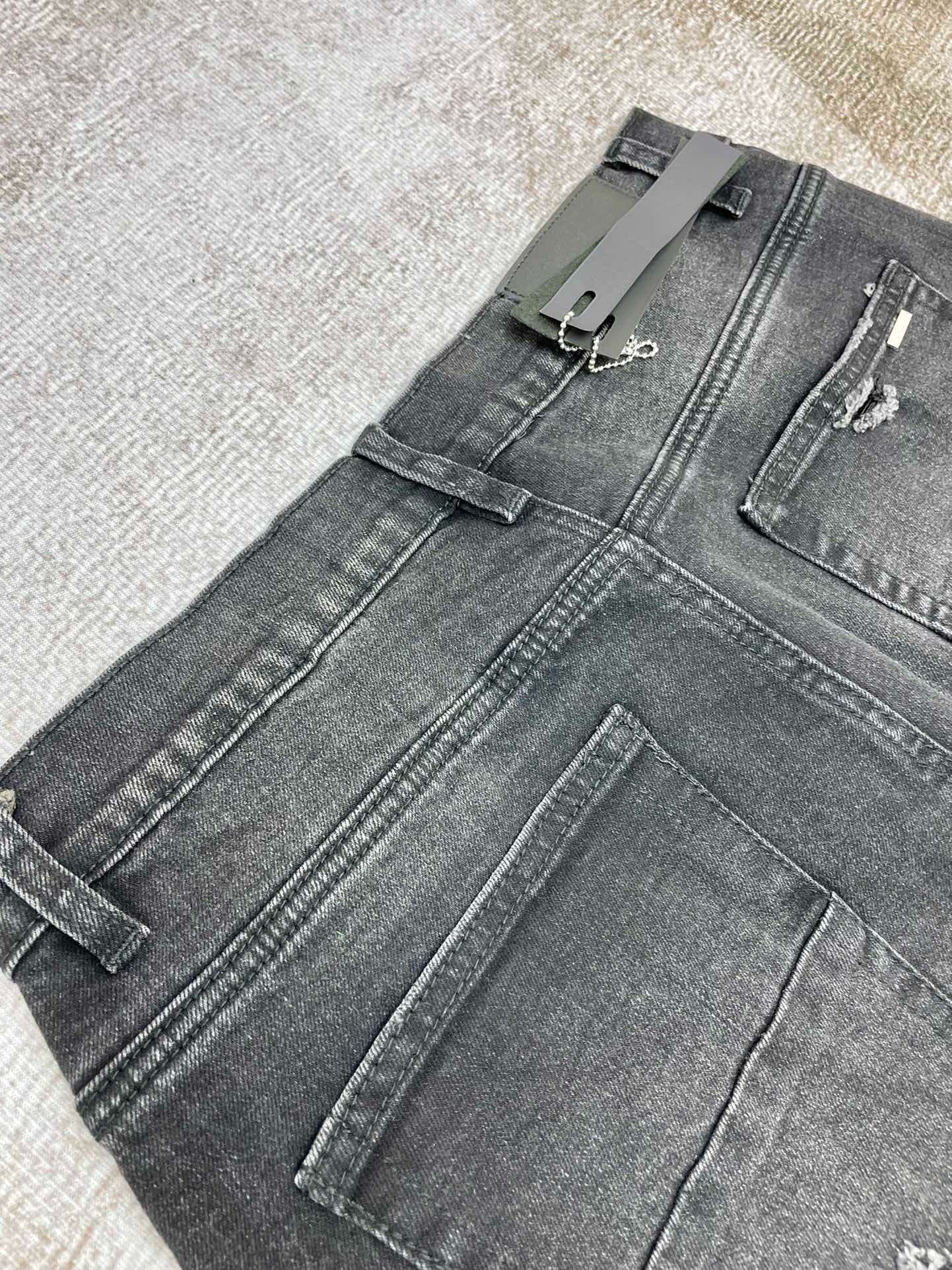 Amiri Jeans