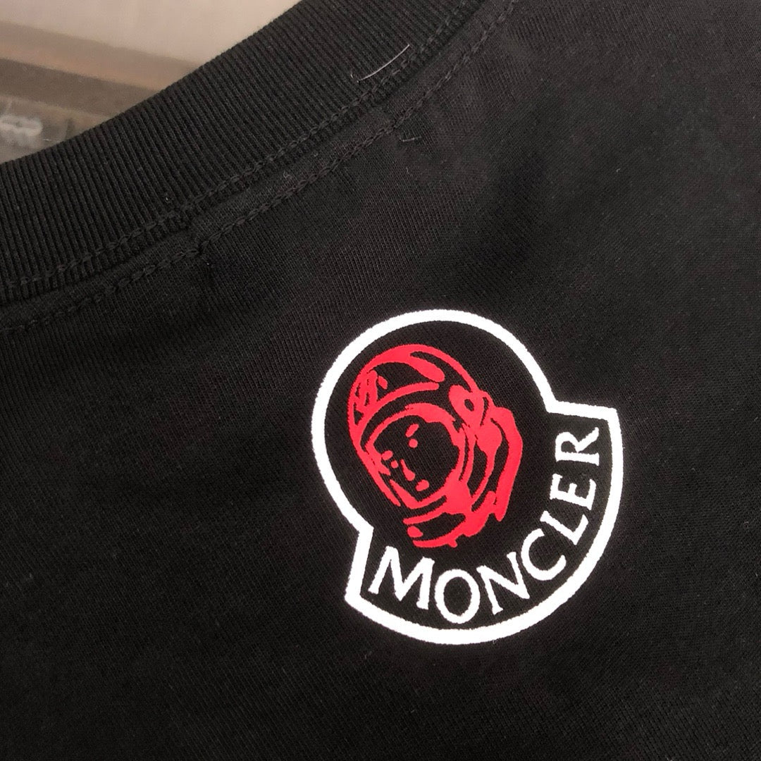Moncler T-shirt