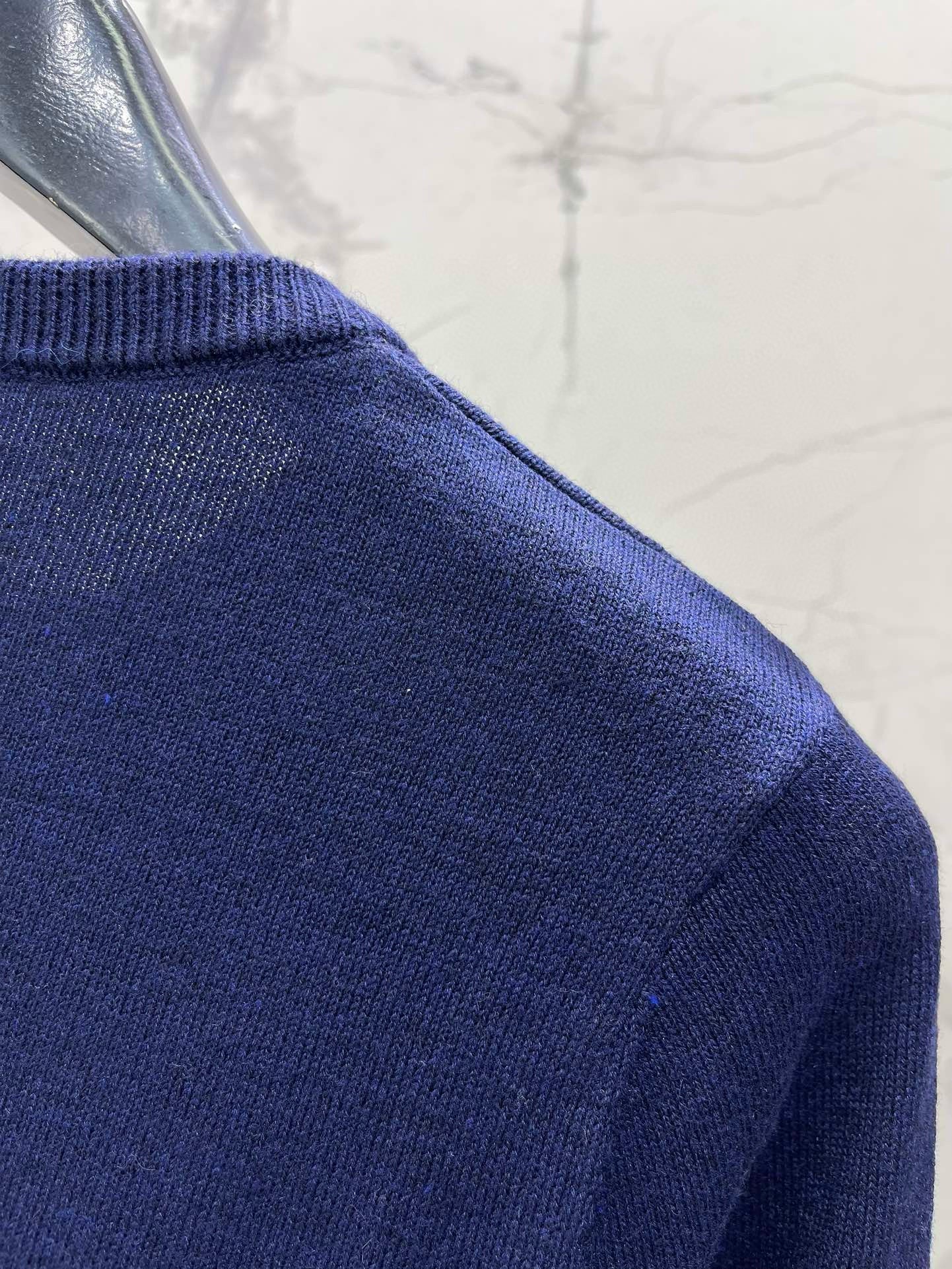 TB Sweater