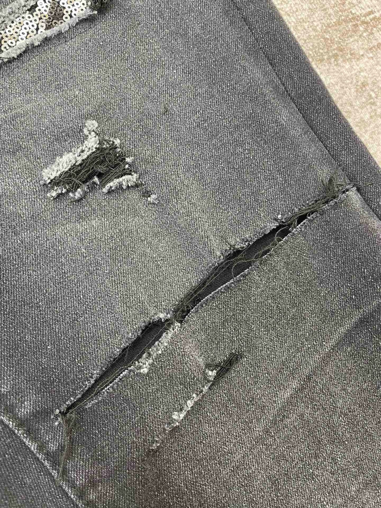 Amiri Jeans