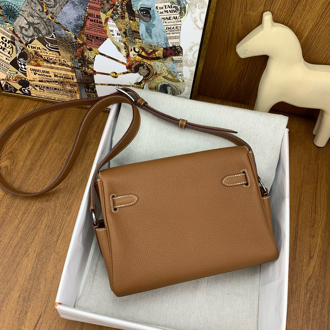 HERM KELLY MESSENGER 25