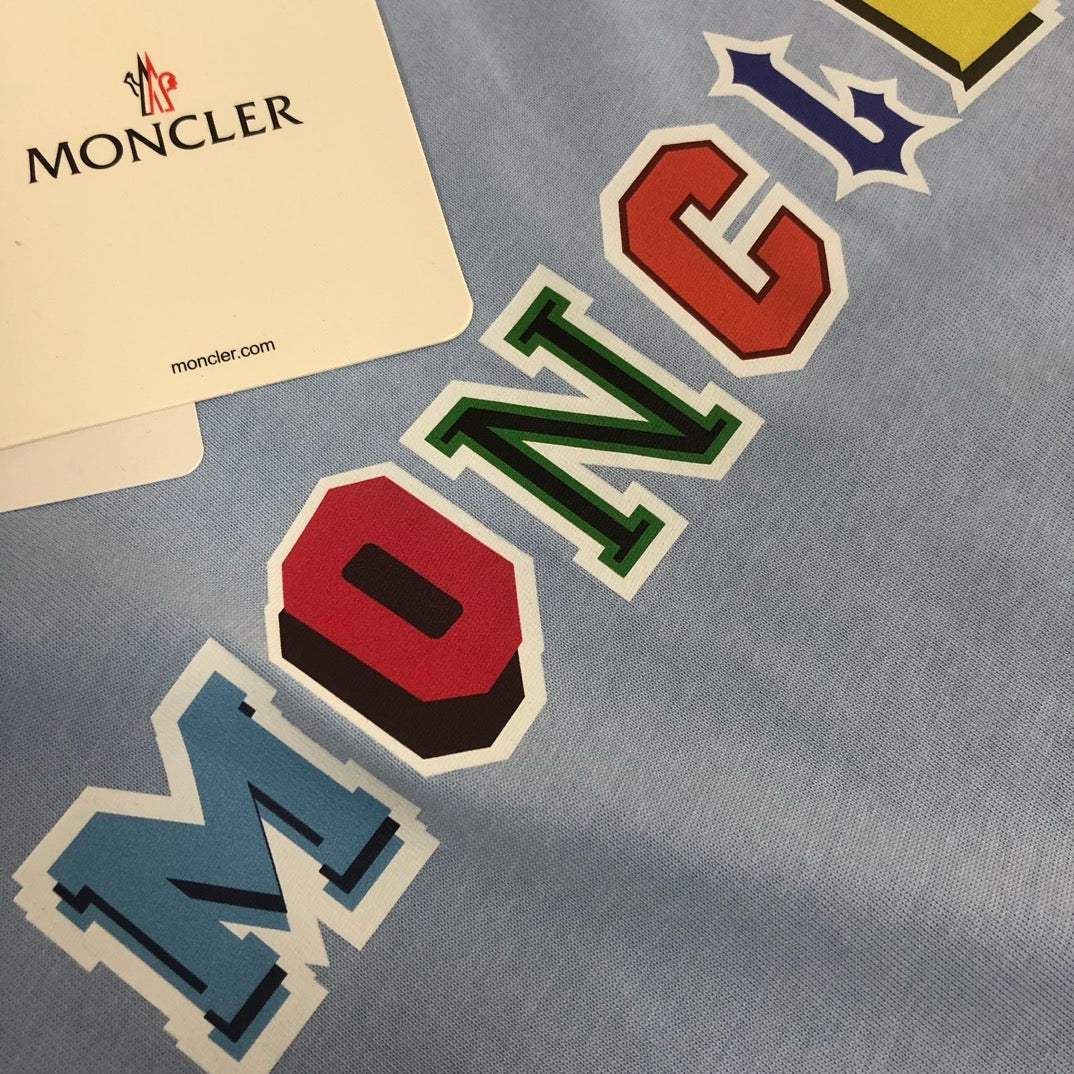 Moncler T-shirt
