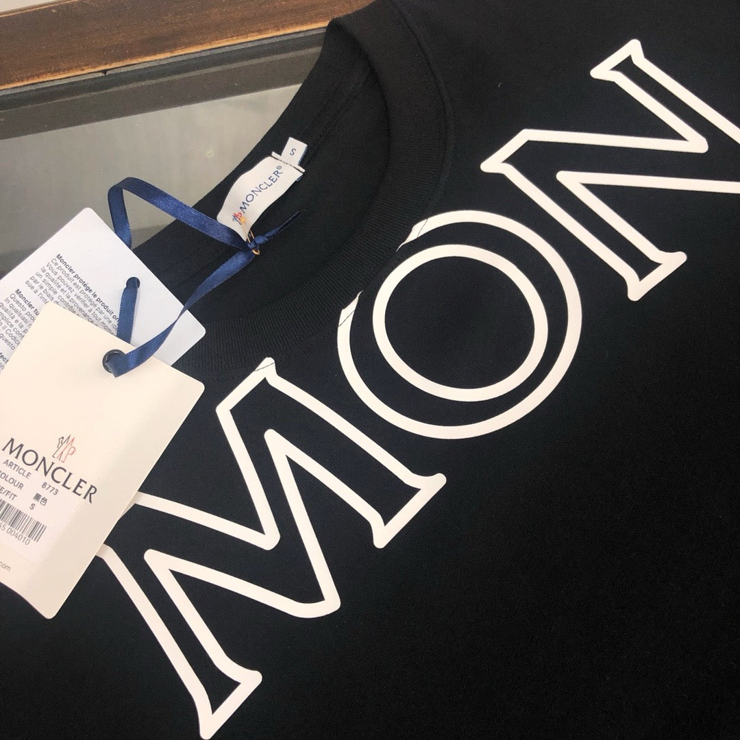 Moncler T-shirt