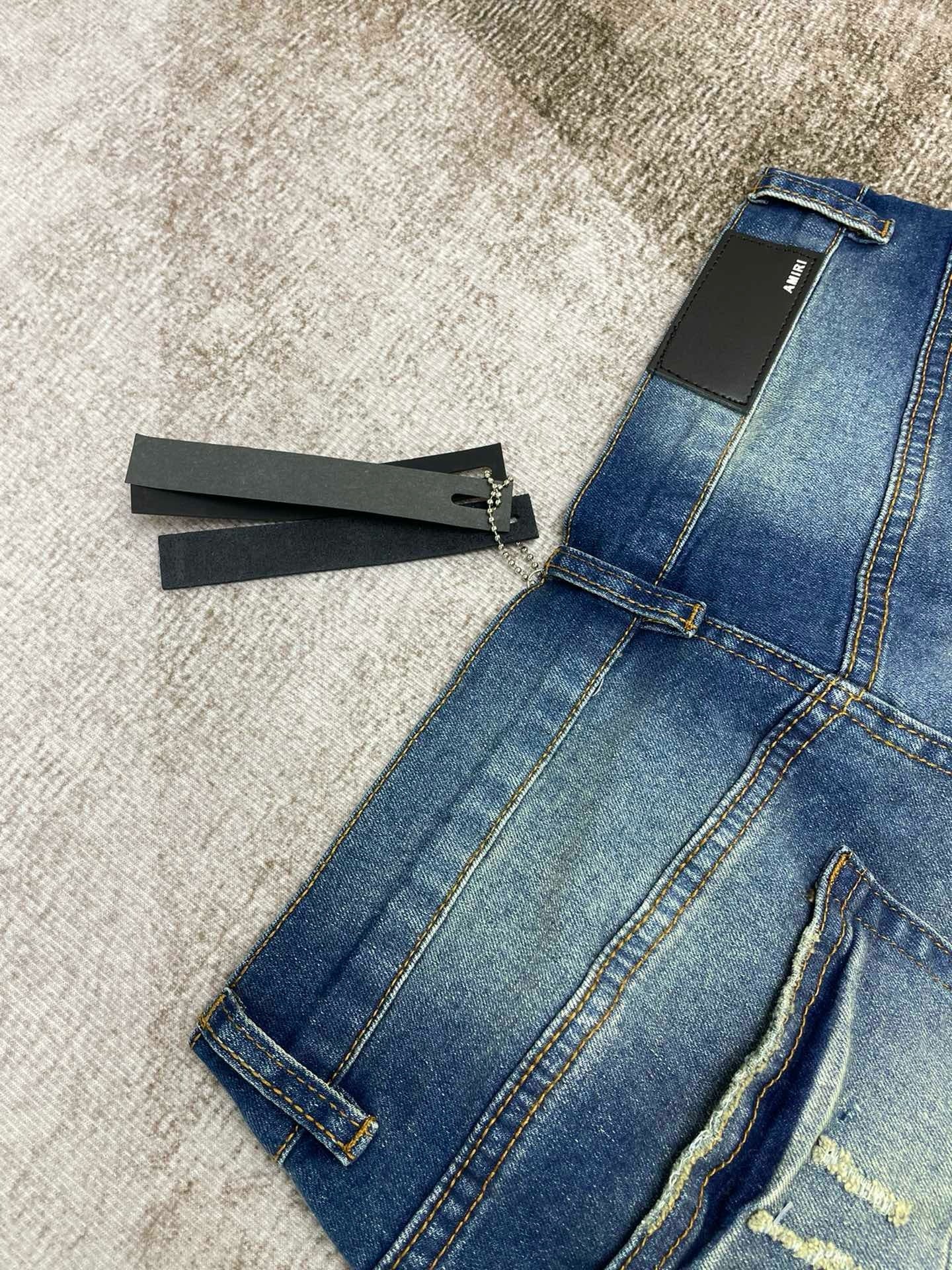 Amiri Jeans