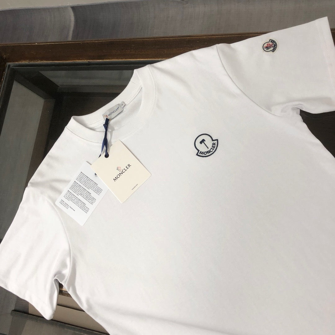Moncler T-shirt