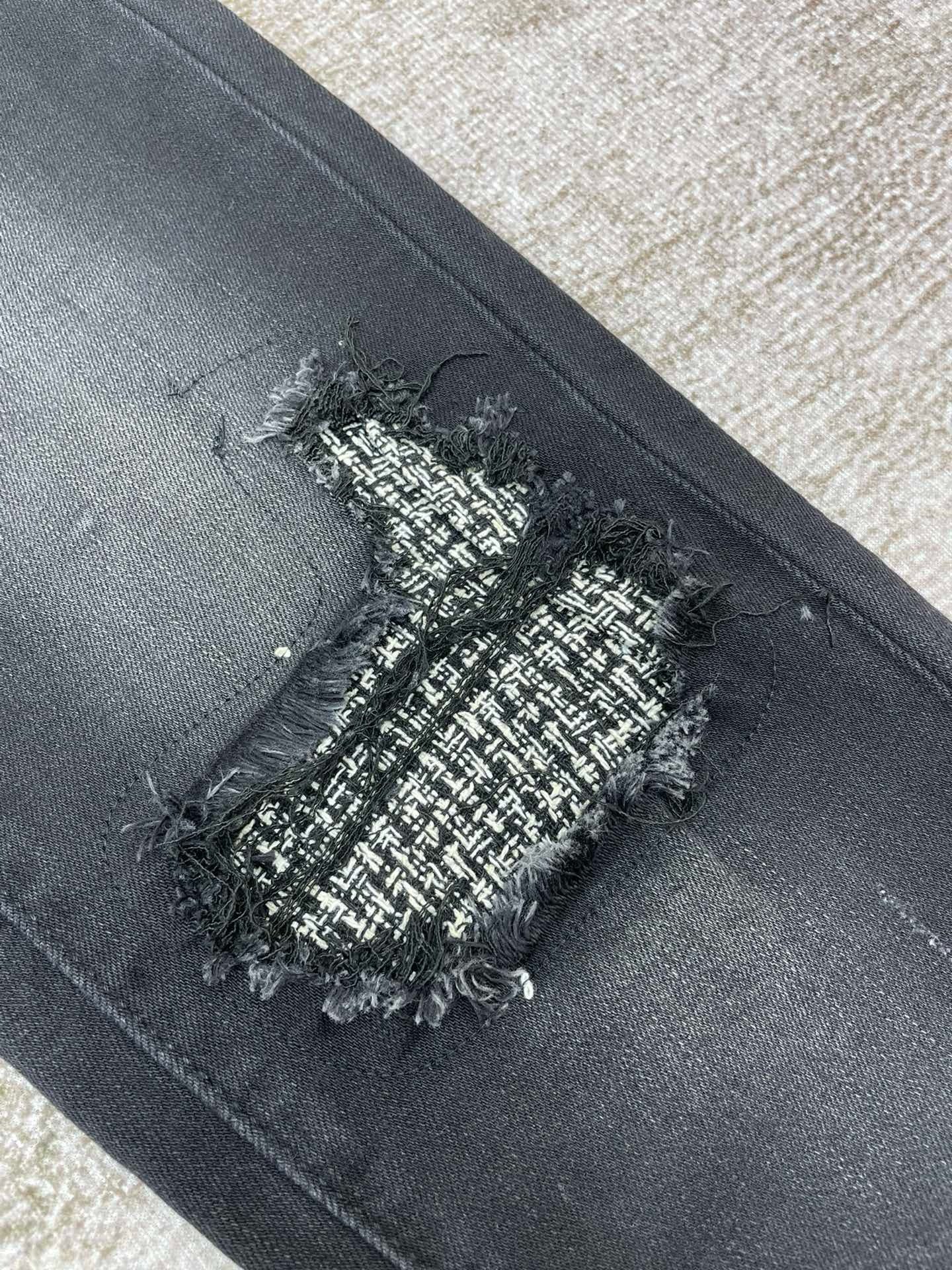 Amiri Jeans