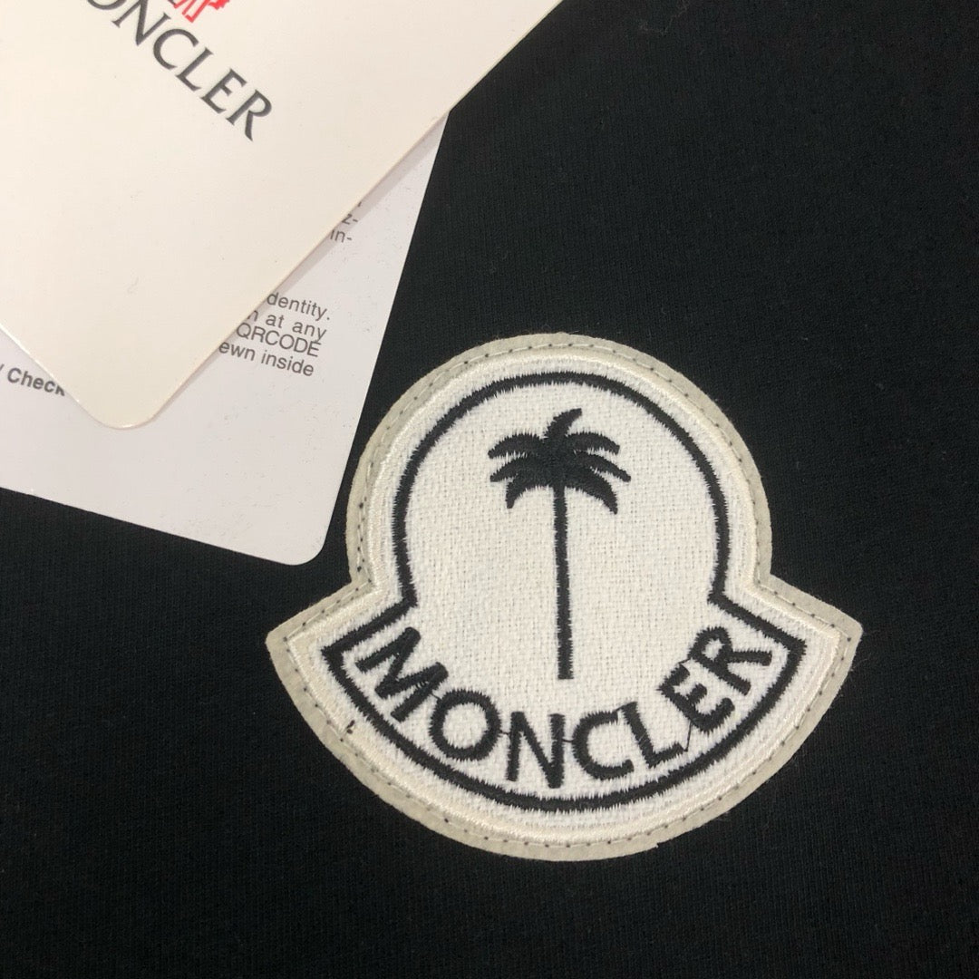 Moncler T-shirt