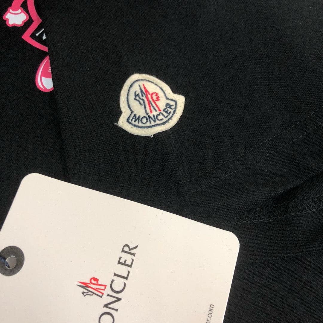 Moncler T-shirt