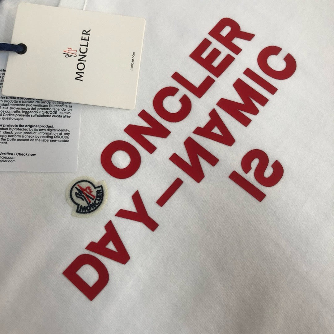 Moncler T-shirt