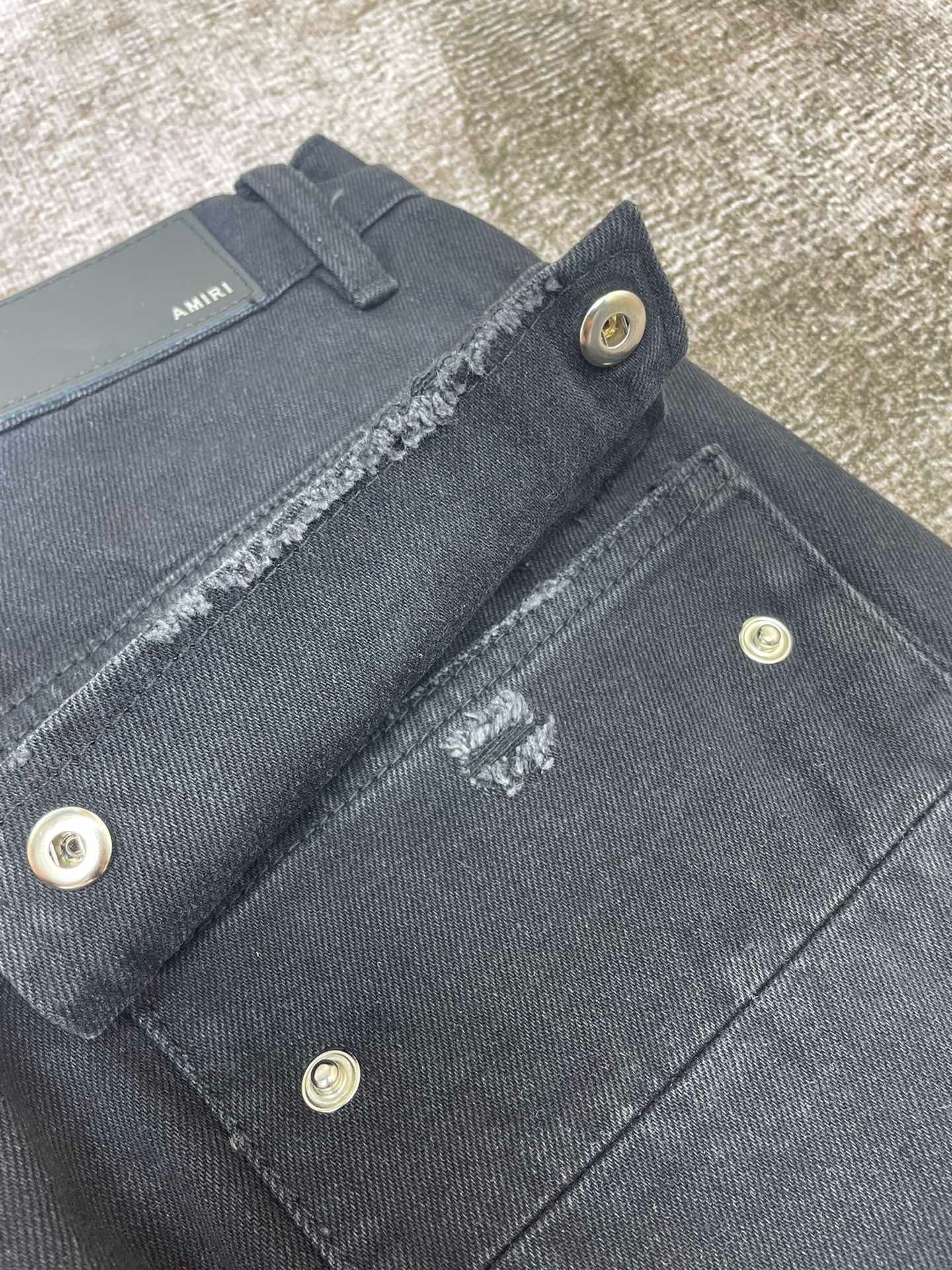 Amiri Jeans