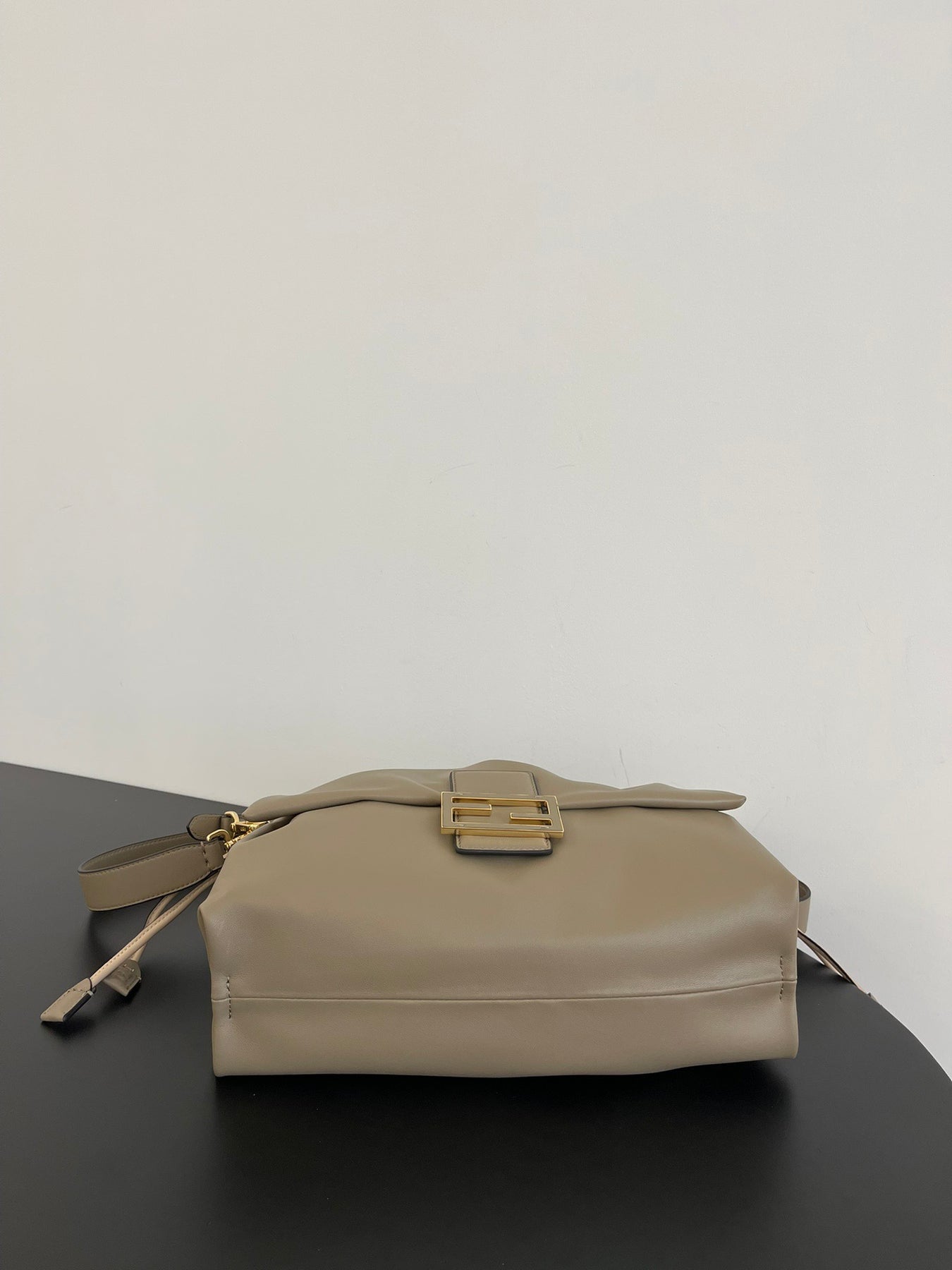 Mamma Bauguette Medium Nappa Leather Dove Grey