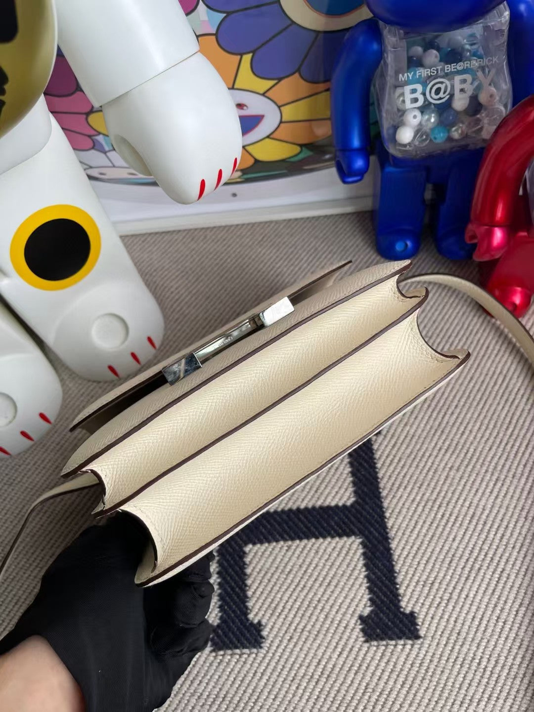 HM CONSTANCE BAGS 19 WHITE LAMBSKIN SILVER H BUCKLE MIX