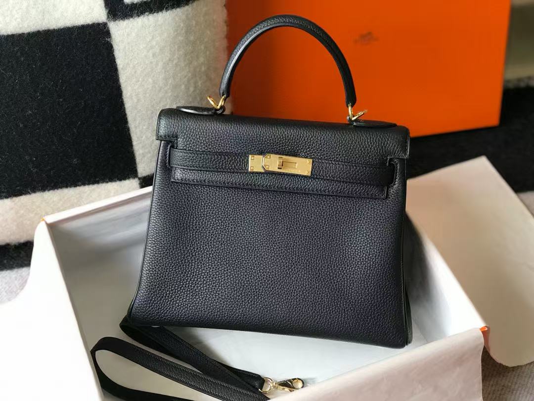 HM KELLY BAG 28 IN BLACK TOGO LEATHER GOLD HARDWARE