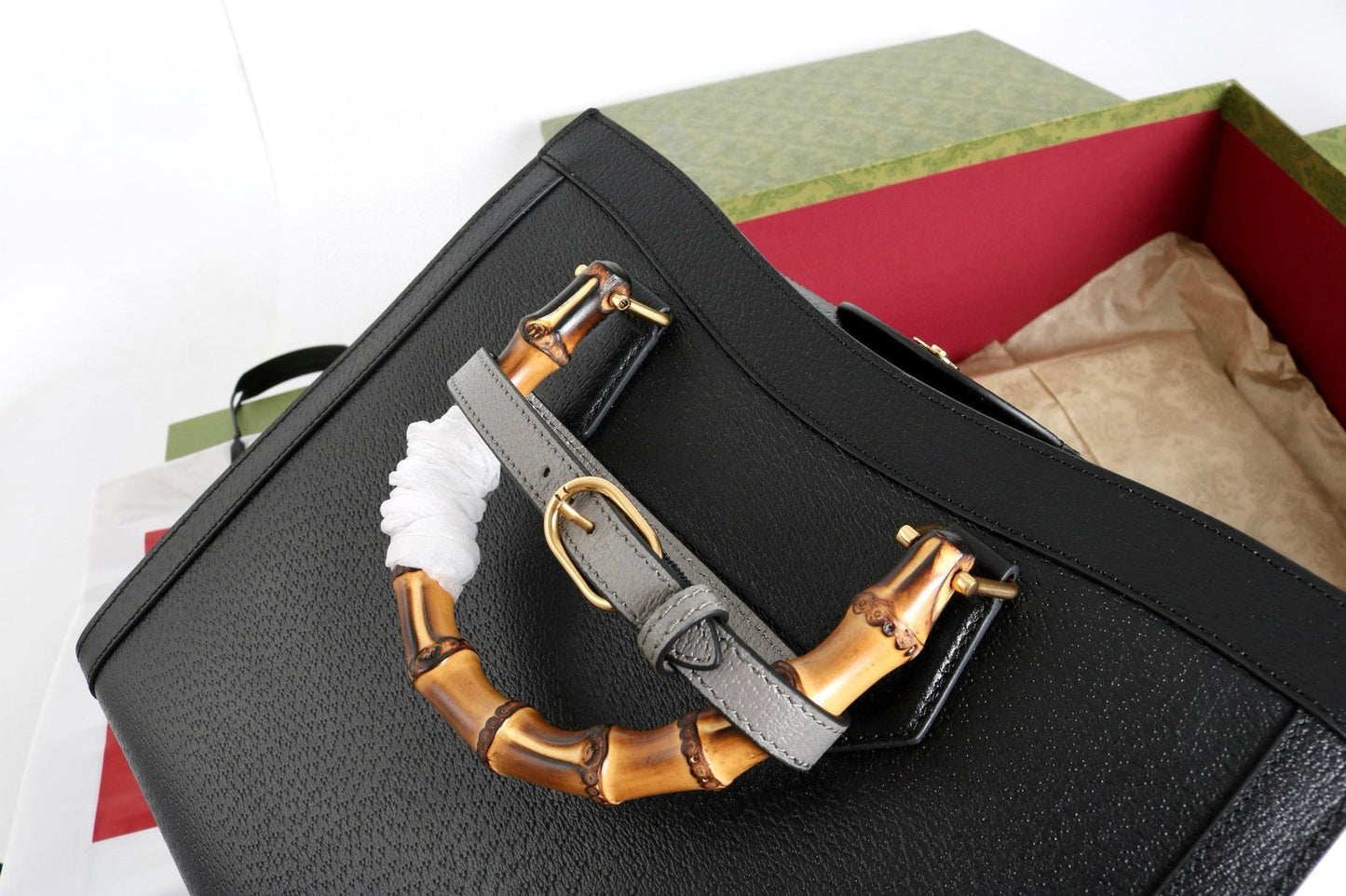 DIANA LARGE TOTE BAG 35 CM IN BLACK CALFSKIN