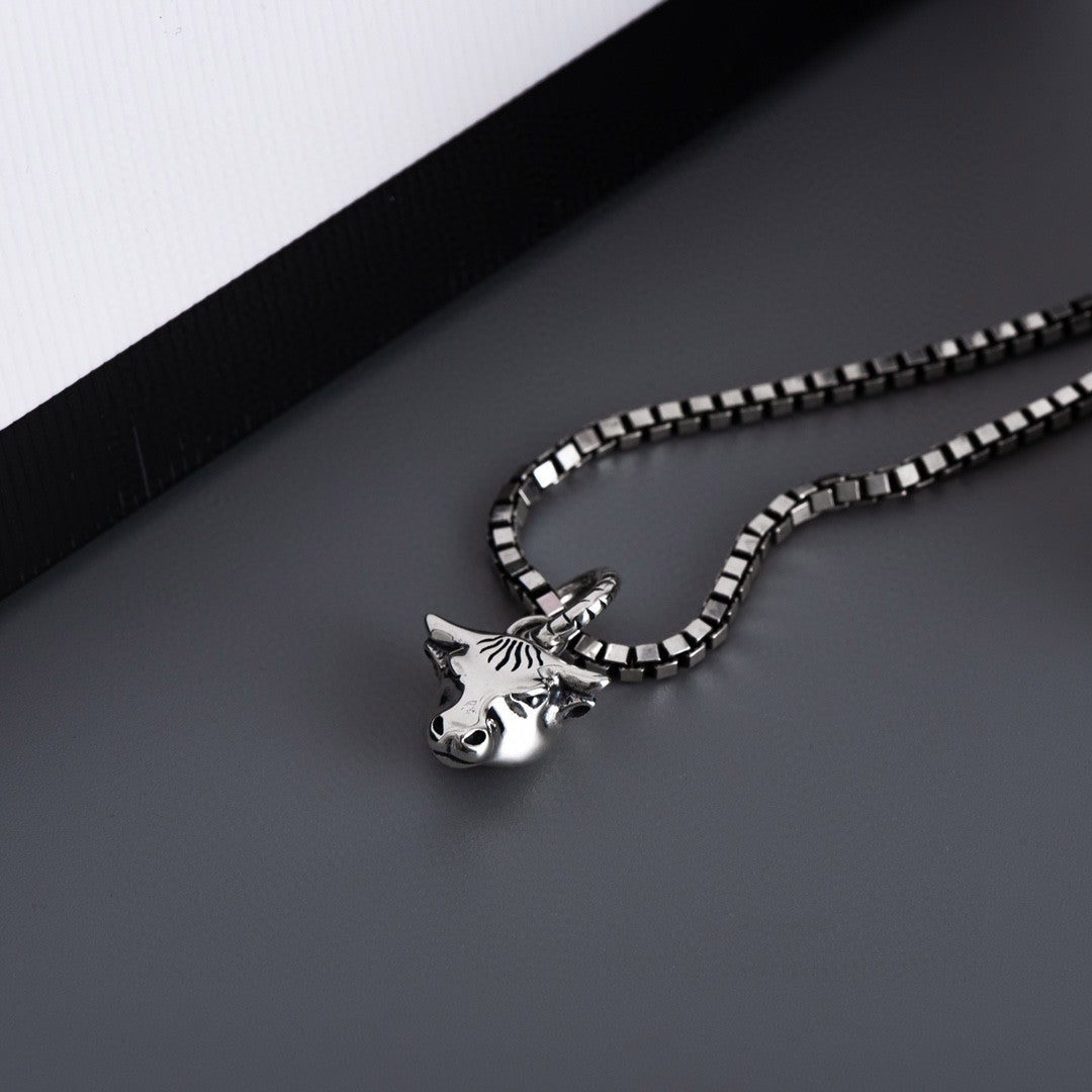 GG DOUBLE CLASSIC RETRO STERLING SILVER COW NECKLACE