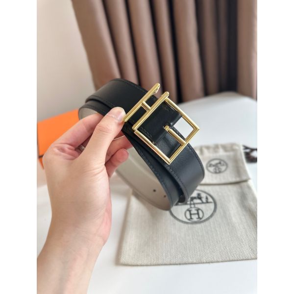 HERM Nathan 40MM Belt in Grey Clemence Leather