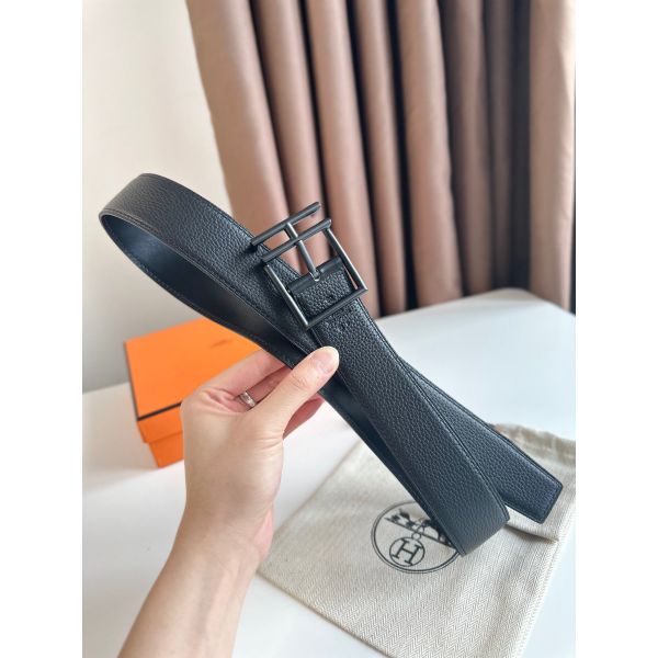 HERM Nathan 40MM Belt with Matte Buckle in Black Clemence Leather