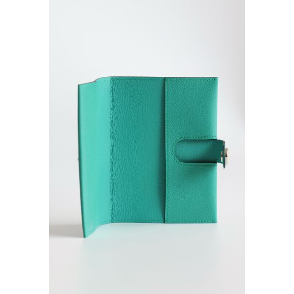 HERM R.M.S Passport Holder in Vert Verone Evercolor Calfskin