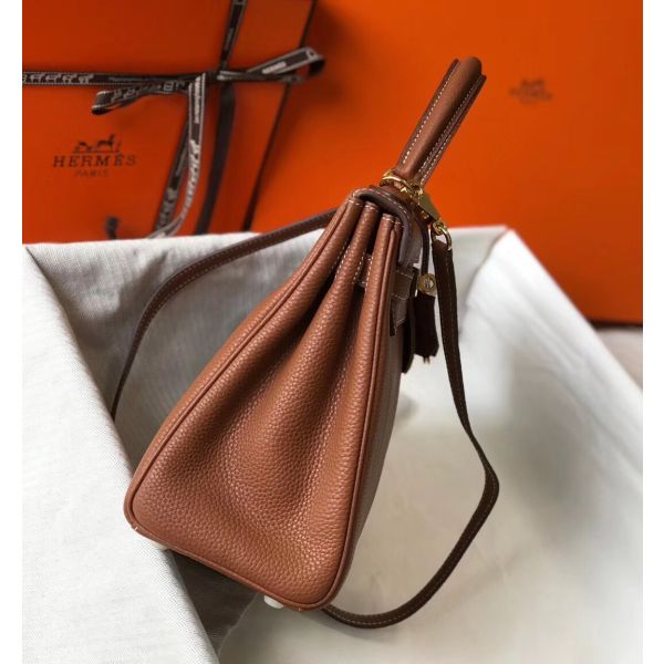 HERM Kelly 28cm Bag In Gold Clemence Leather GHW
