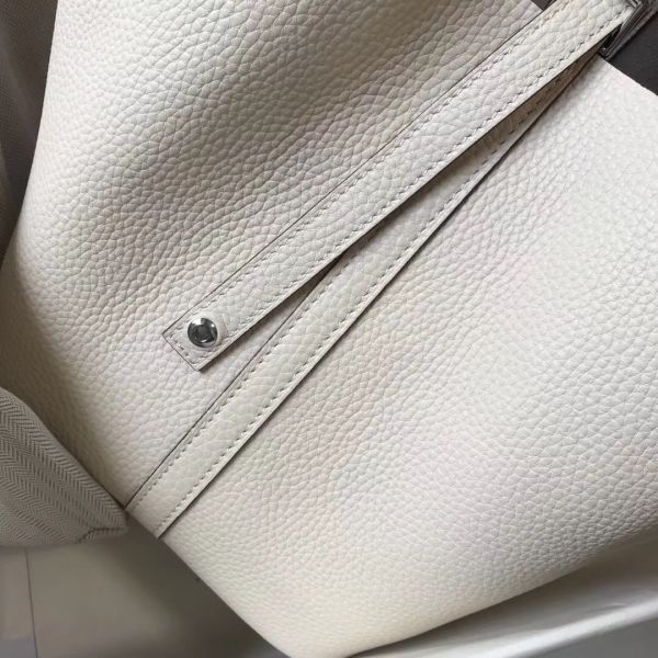 HERM Picotin Lock 18 Bag In Beton Clemence Leather